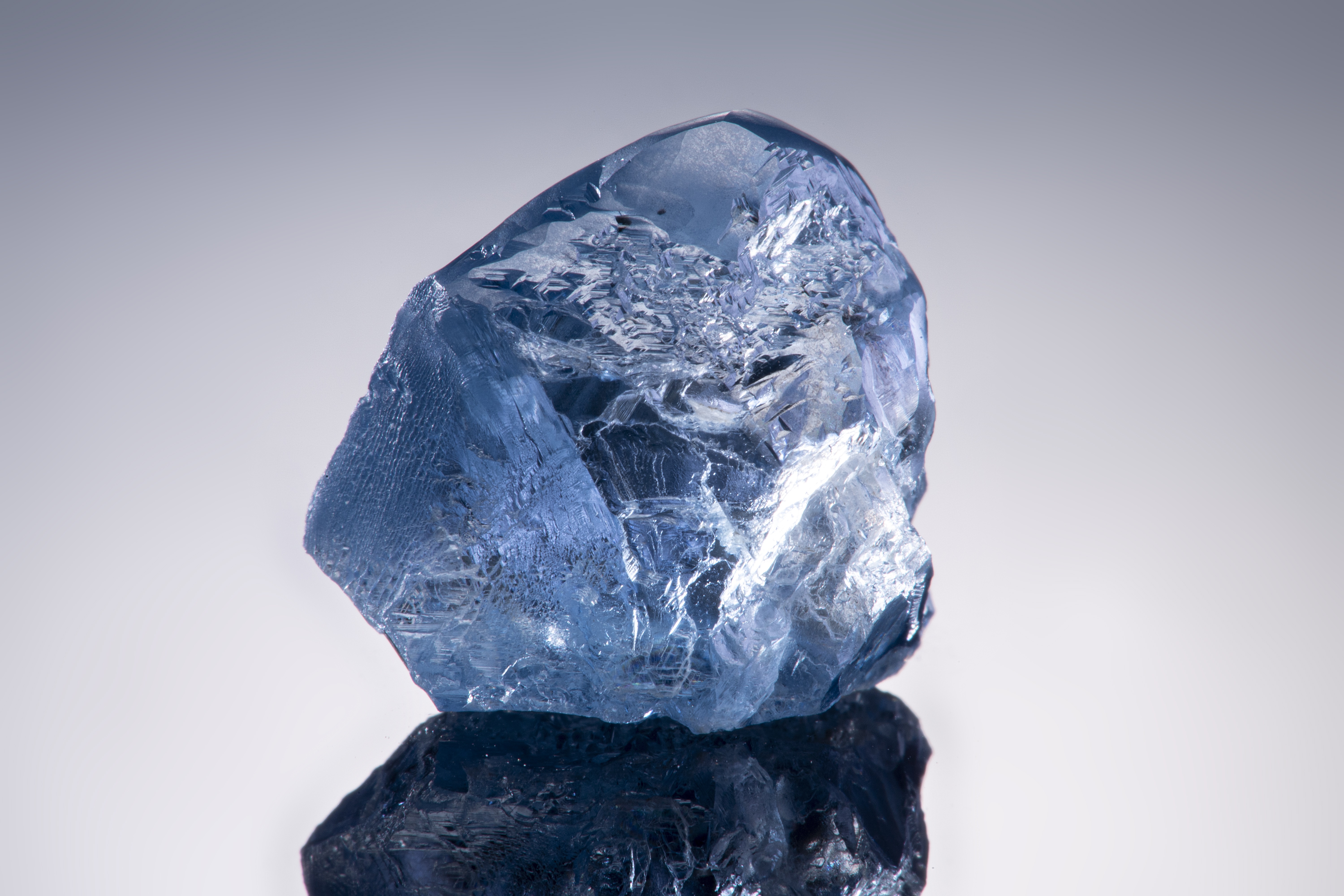 Petra Diamonds Sells 20ct Blue for 14.9M, or 741,000 per carat The Diamond Loupe